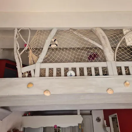 Apartament Cap D *
